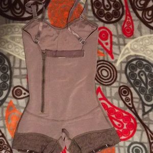 Body shaper colombiana